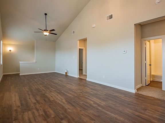 3rd image of 639 Wheatfield Dr
