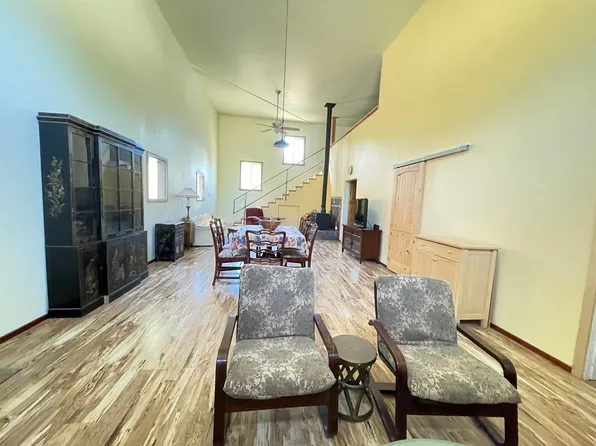 12031 Pine St, Fort Jones, CA 96032