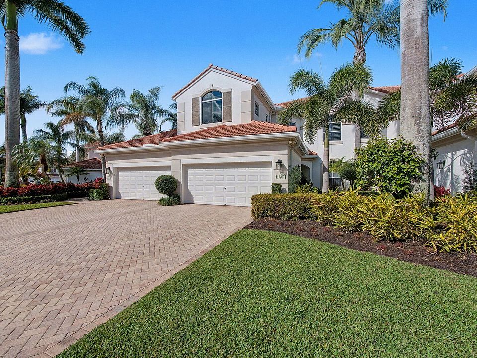 1st image of 118 Palm Bay Dr. #A