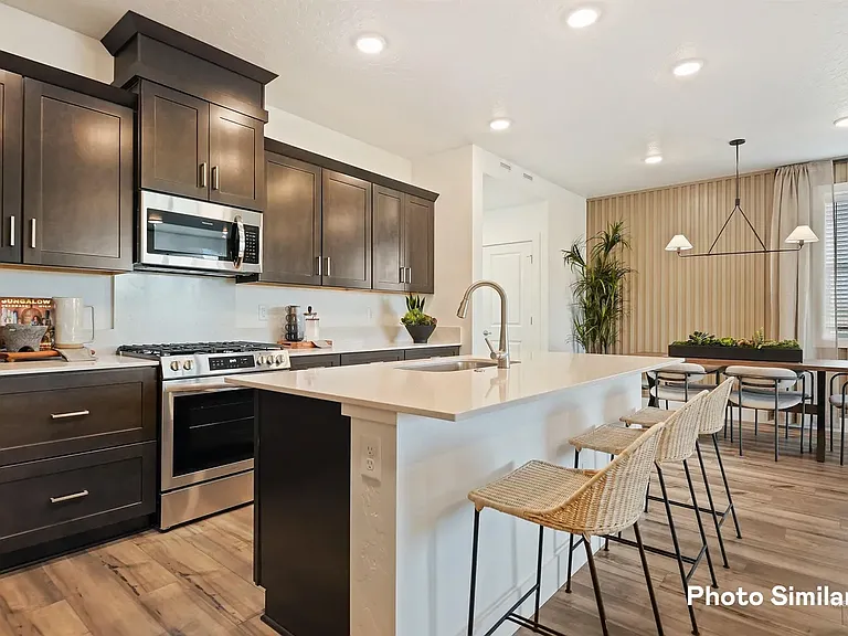 1785 N Big Star Ave — Photo 5