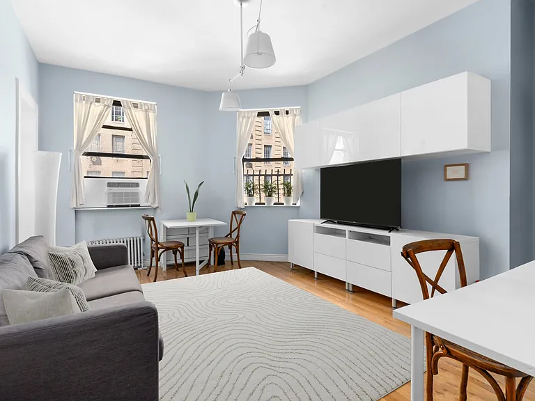 342 W 56th St #4F — Photo 2