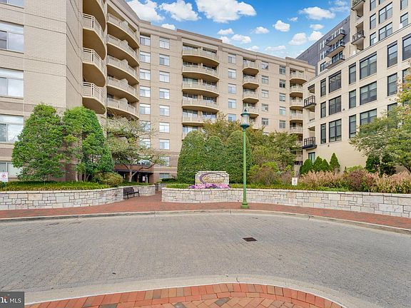 3rd image of 7111 Woodmont Ave APT 608
