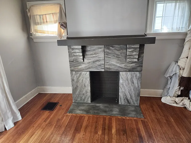 2604 Wayne Ave — Photo 5