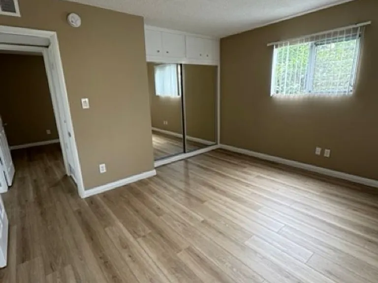 3811 Bluff — Photo 28