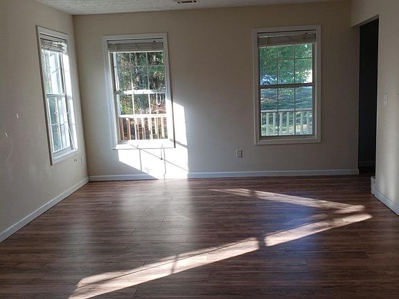 5th image of 924 Parkplace