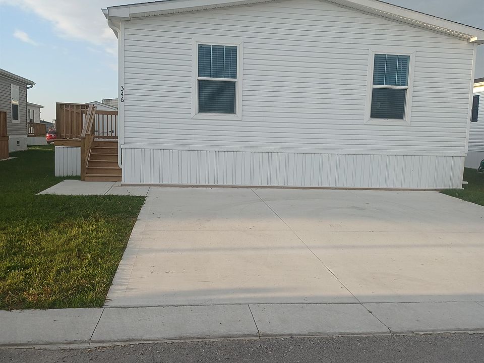 Exterior Image-9-Clayton Friendly Village