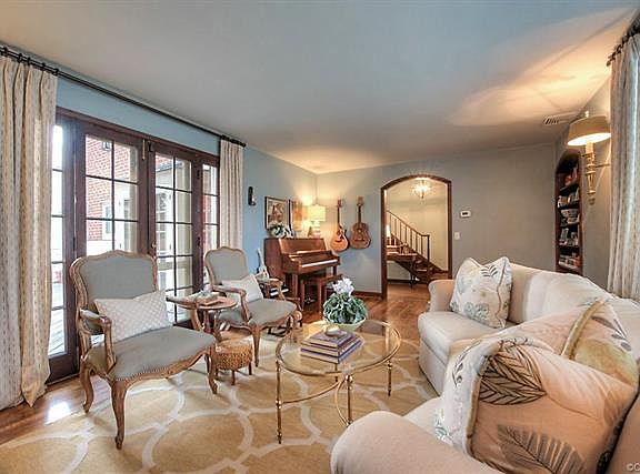 4th image of 4115 Hanover Ave