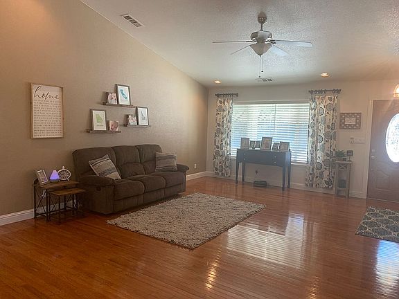 5th image of 3367 Maravilla Dr