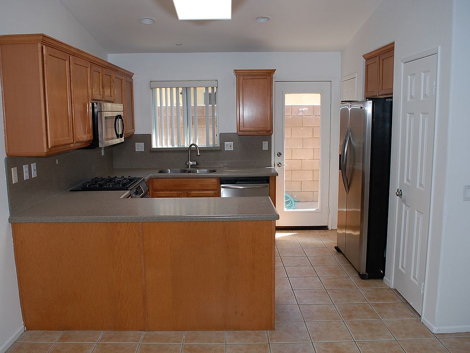1st image of 51390 Avenida Navarro