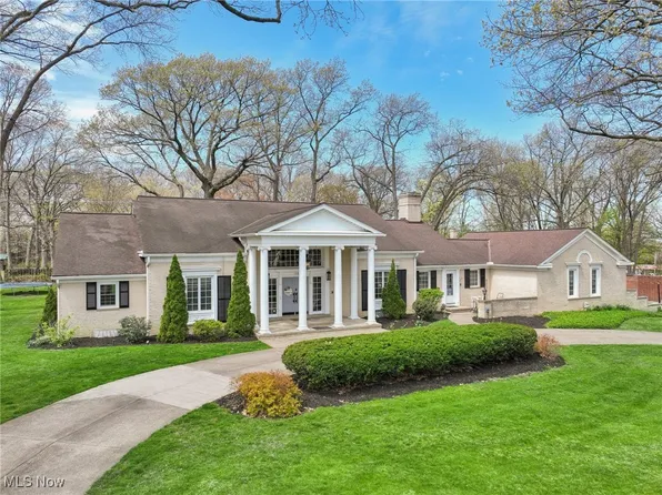 168 Orchard Hill Dr, Amherst, OH 44001