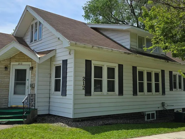 212 E 5th St, Albert Lea, MN 56007