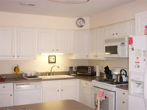7 Brandywine Ct, Egg Harbor Township, NJ 08234