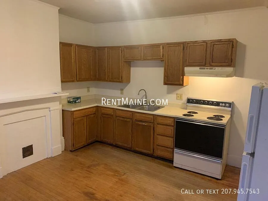 2 bed, $1,350 — Photo 2