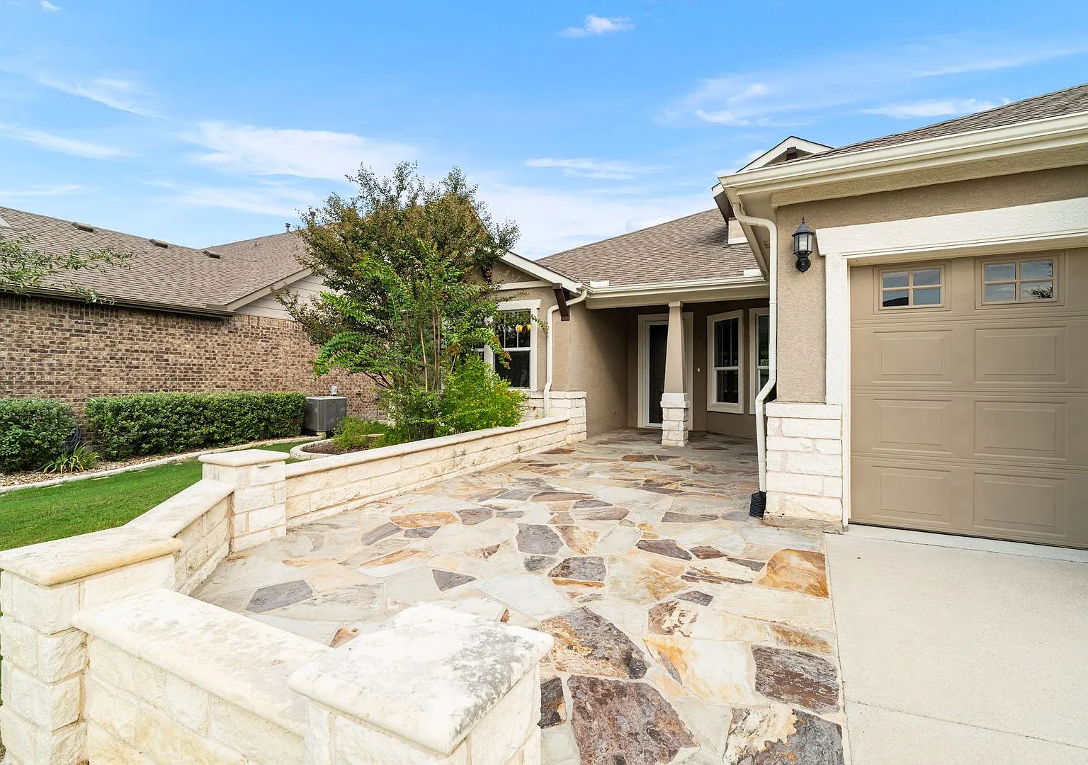 402 Old Blue Mountain Lane-Unfurnished Sun City Rental Available Now! — Photo 4