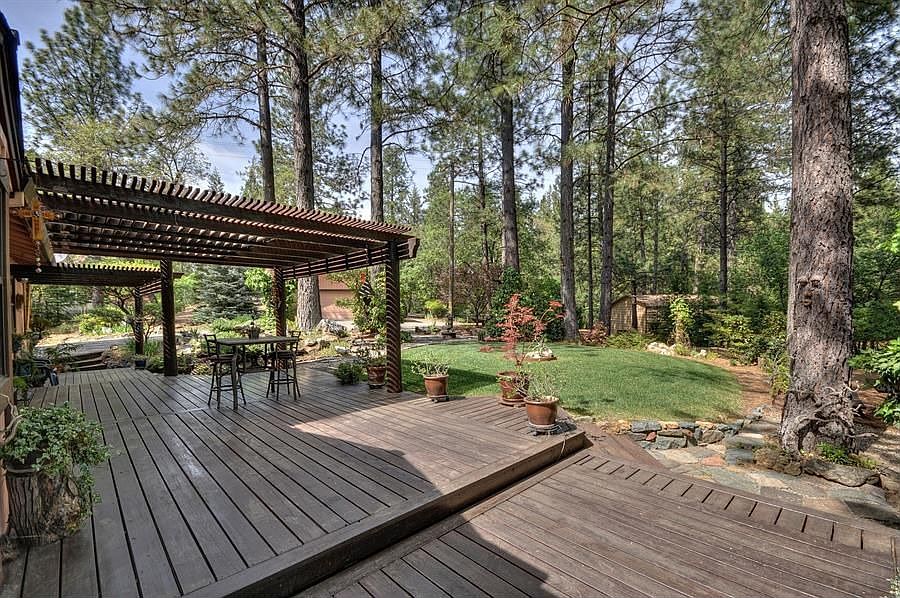 2nd image of 1057 Madrone Ln