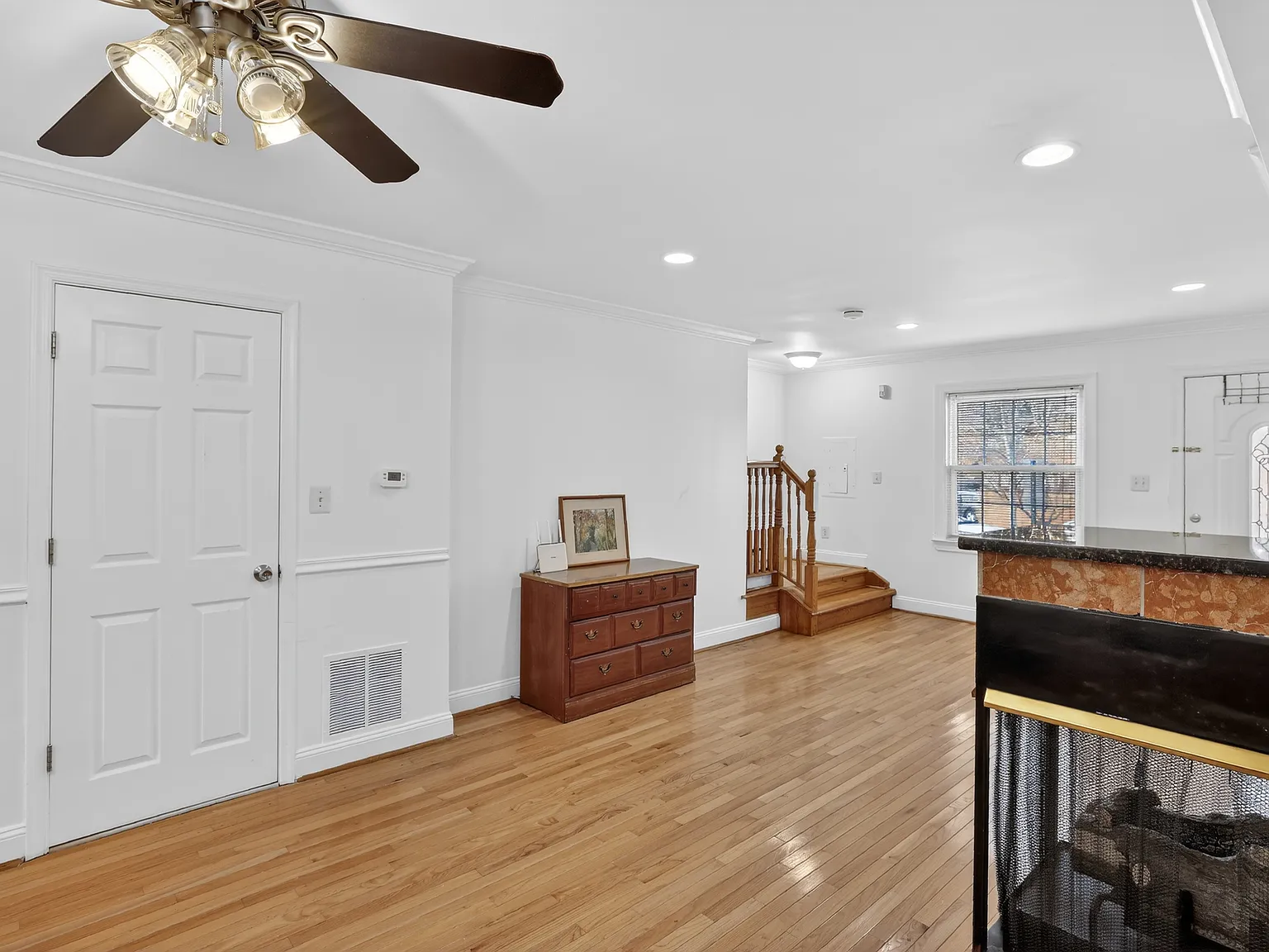 2 bed, 2.5 bath, 1260 sqft, $3,800 — Photo 4