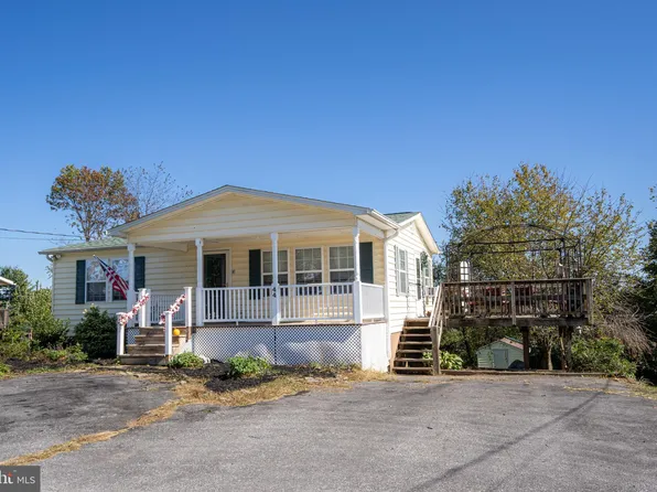 44 Orchard Dr, Ranson, WV 25438