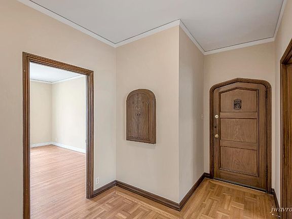 4th image of 3650 Fillmore St APT 201