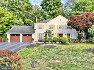 8101 Buckspark Ln E, Potomac, MD 20854