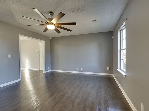 5th image of 243 Sky Harbor Dr