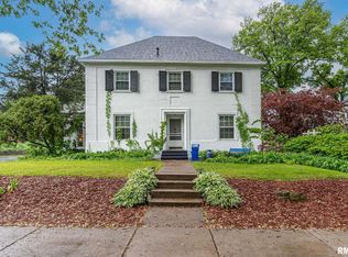 2604 Scott St, Davenport, IA 52803