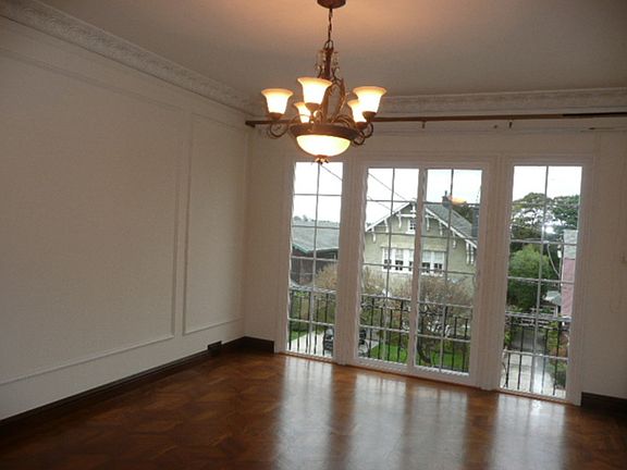 4th image of 32 Parker Ave