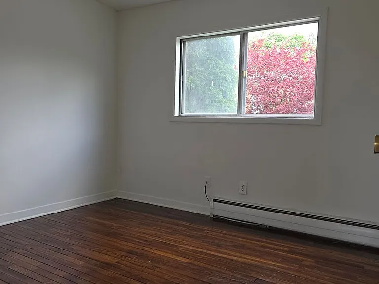 515 W Water St #C — Photo 8