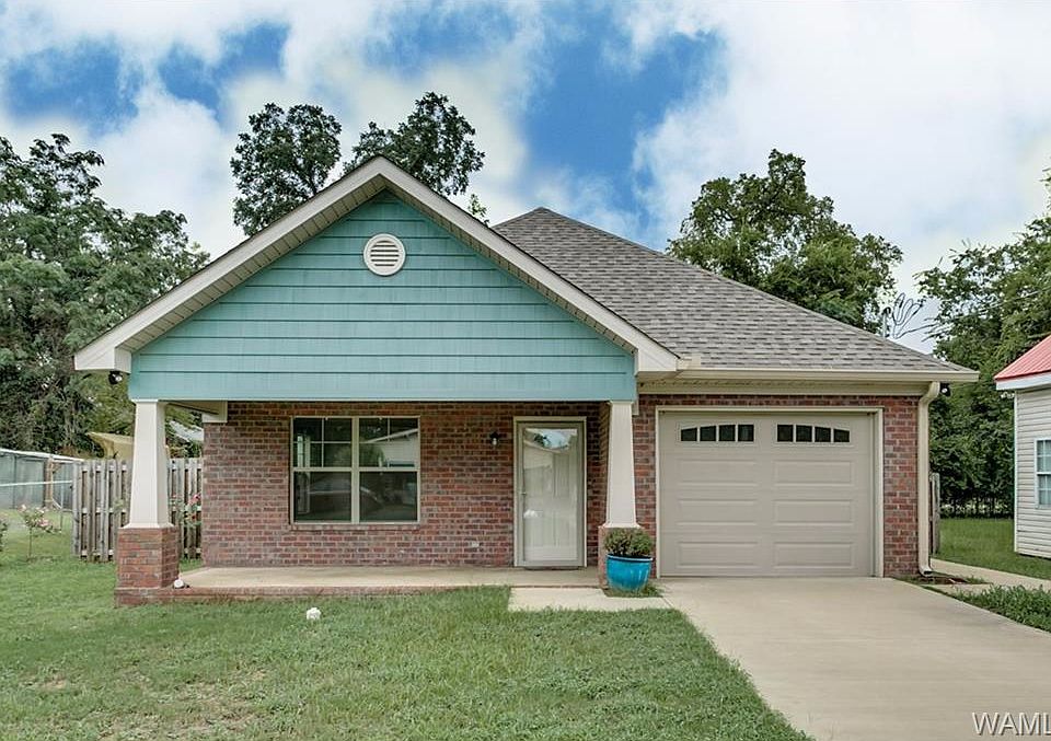 1st image of 3010 8th St