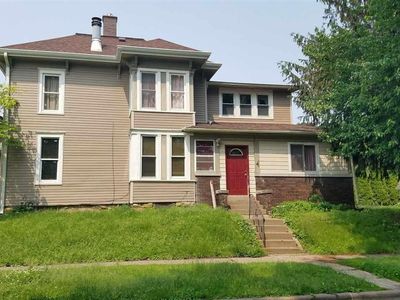 927 13th Ave, Moline, IL, 61265