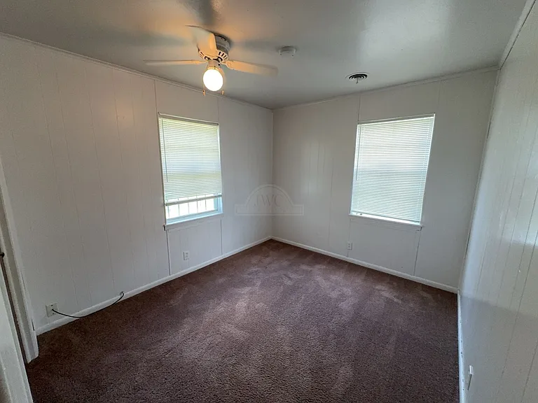906 Jefferis Ave — Photo 16