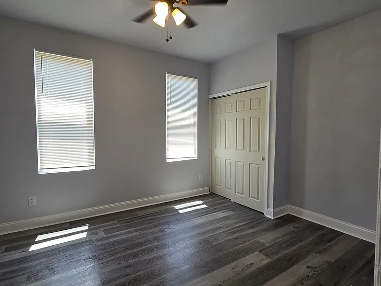 2825 W Clementine St — Photo 10