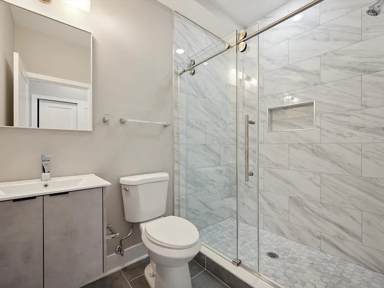 1513 Seybert St #1A — Photo 7