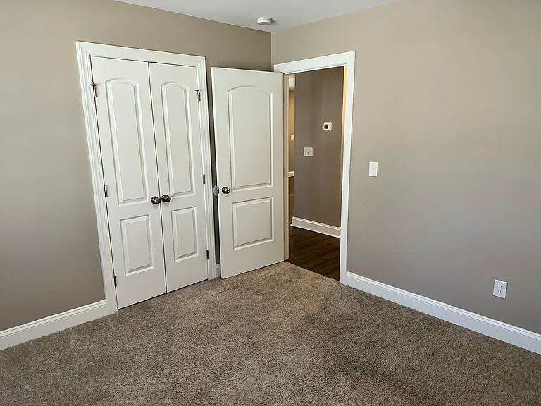 815 S Church St — Photo 5