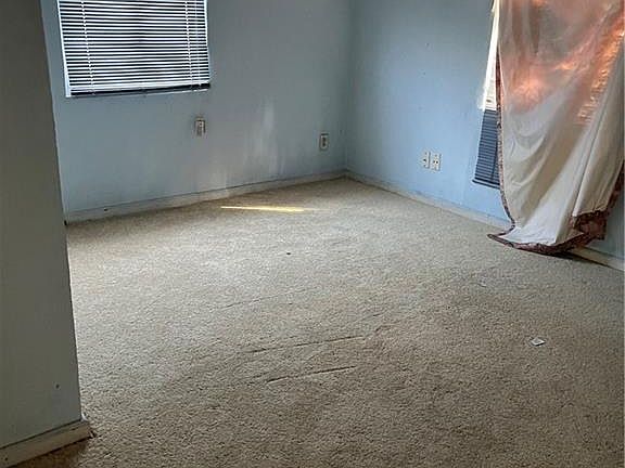 4th image of 7135 Bellefontaine Ave
