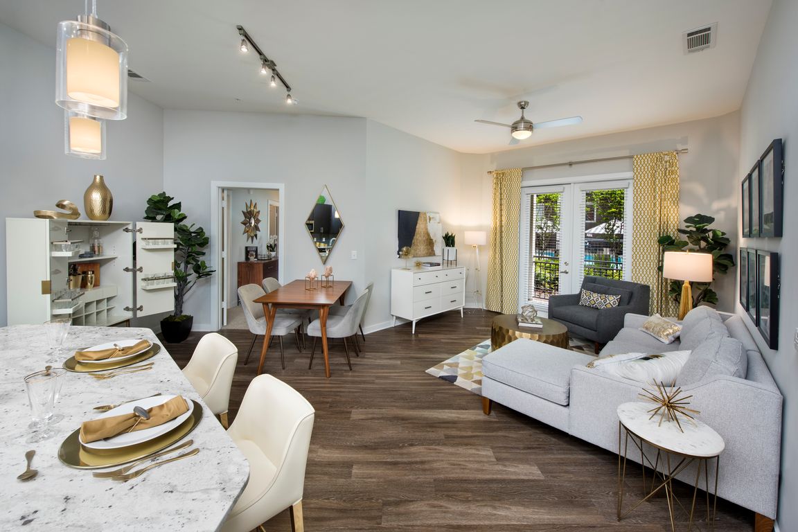 Kitchen & Living Room