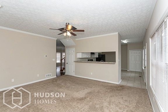 Hudson Homes Management - Living Room
