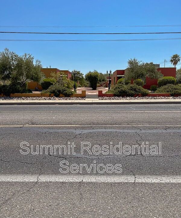 1st image of 1944 N Tucson Blvd