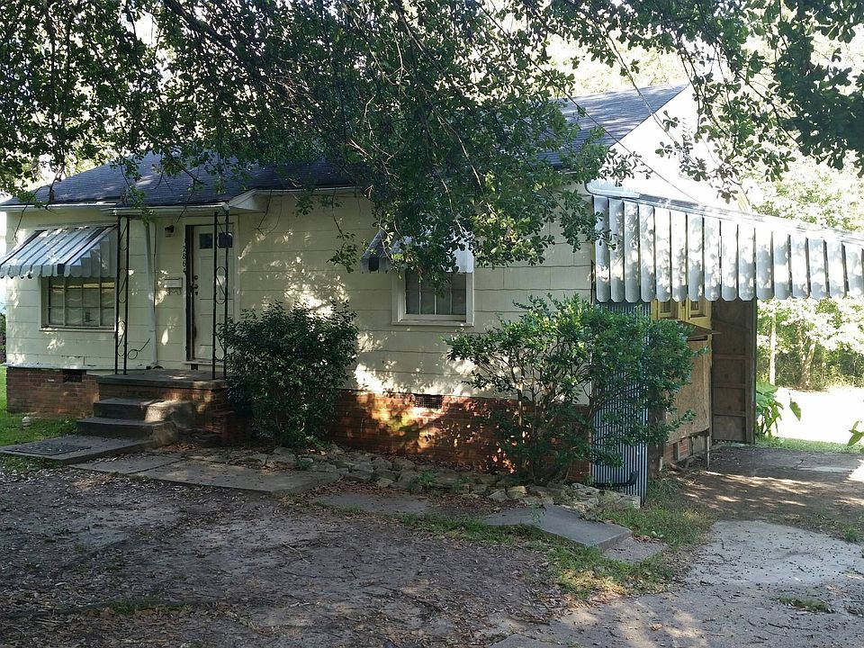2nd image of 2864 Fairhill Dr