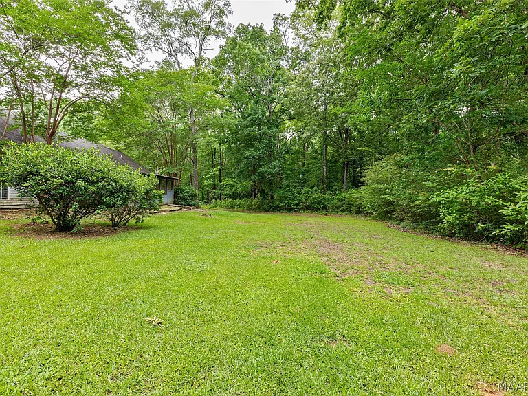 105 Foxwood Ct — Photo 31