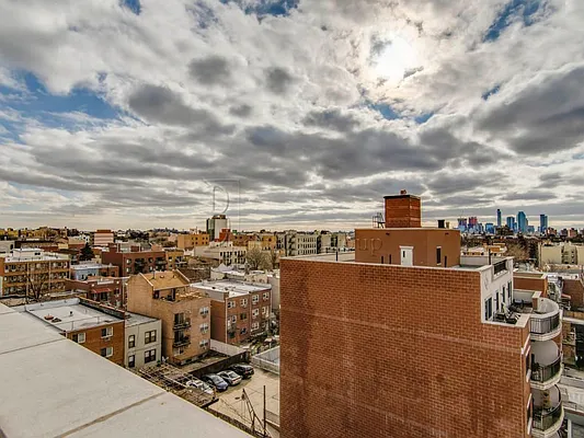 Rented by Bouklis Group | media 16