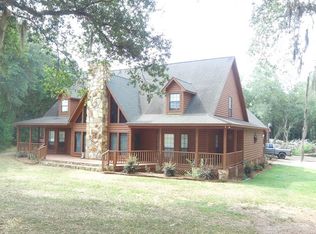 355 Holsten Ln, Baxley, GA 31513