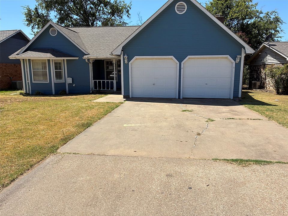 1st image of 3406 NE 11th St