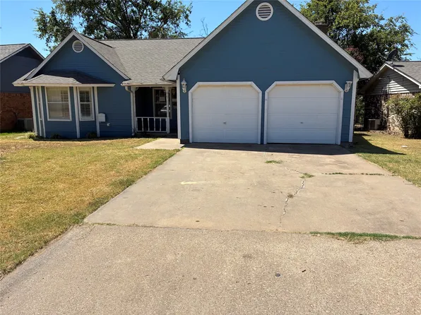 3406 NE 11th St, Mineral Wells, TX 76067
