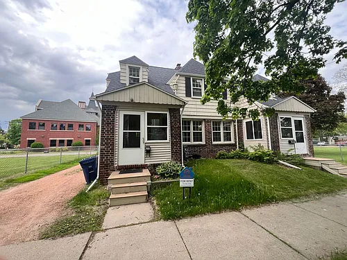 620-622 Henrietta St Photo 1