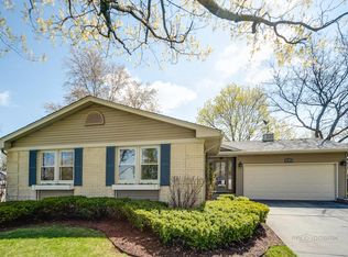 3919 Whispering Trails Dr, Hoffman Estates, IL 60192