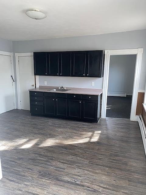 2nd image of 223 High St Unit 3N