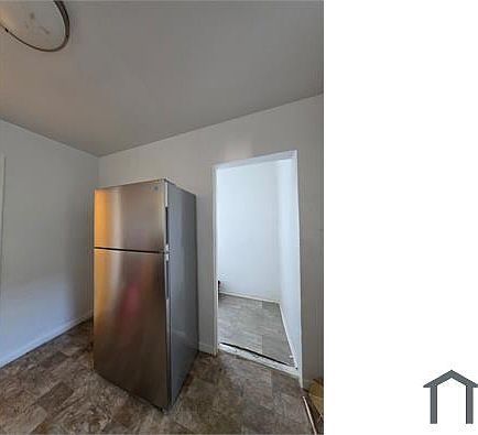 3rd image of 33 Van Cortlandt Park Ave APT 1R