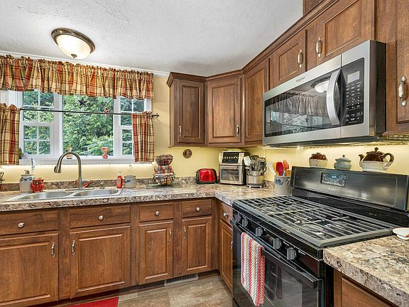5th image of 35 Mansfield Woods Way
