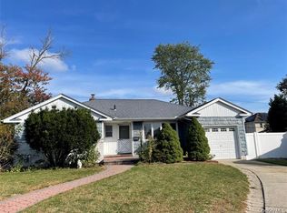 1115 Agnes Court, Valley Stream, NY 11580