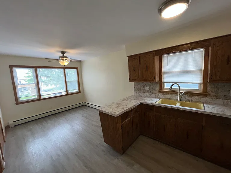 5350 N Central Ave #2 — Photo 12
